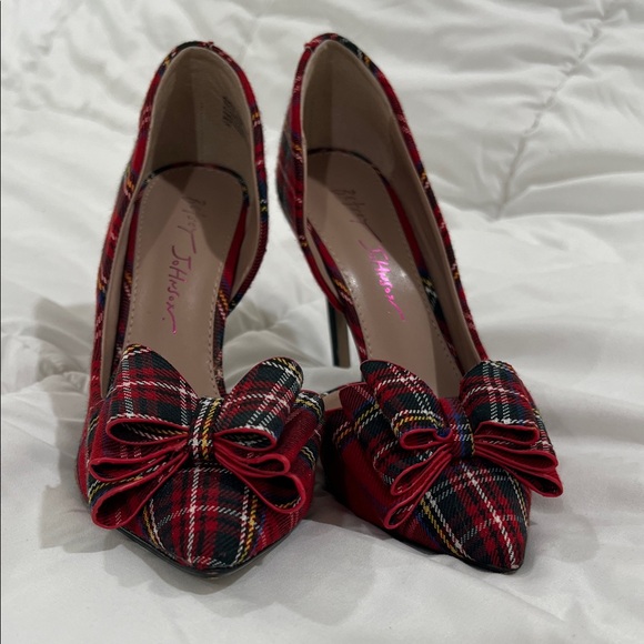 Betsey Johnson Tartan Plaid Bow Heels - Picture 1 of 4